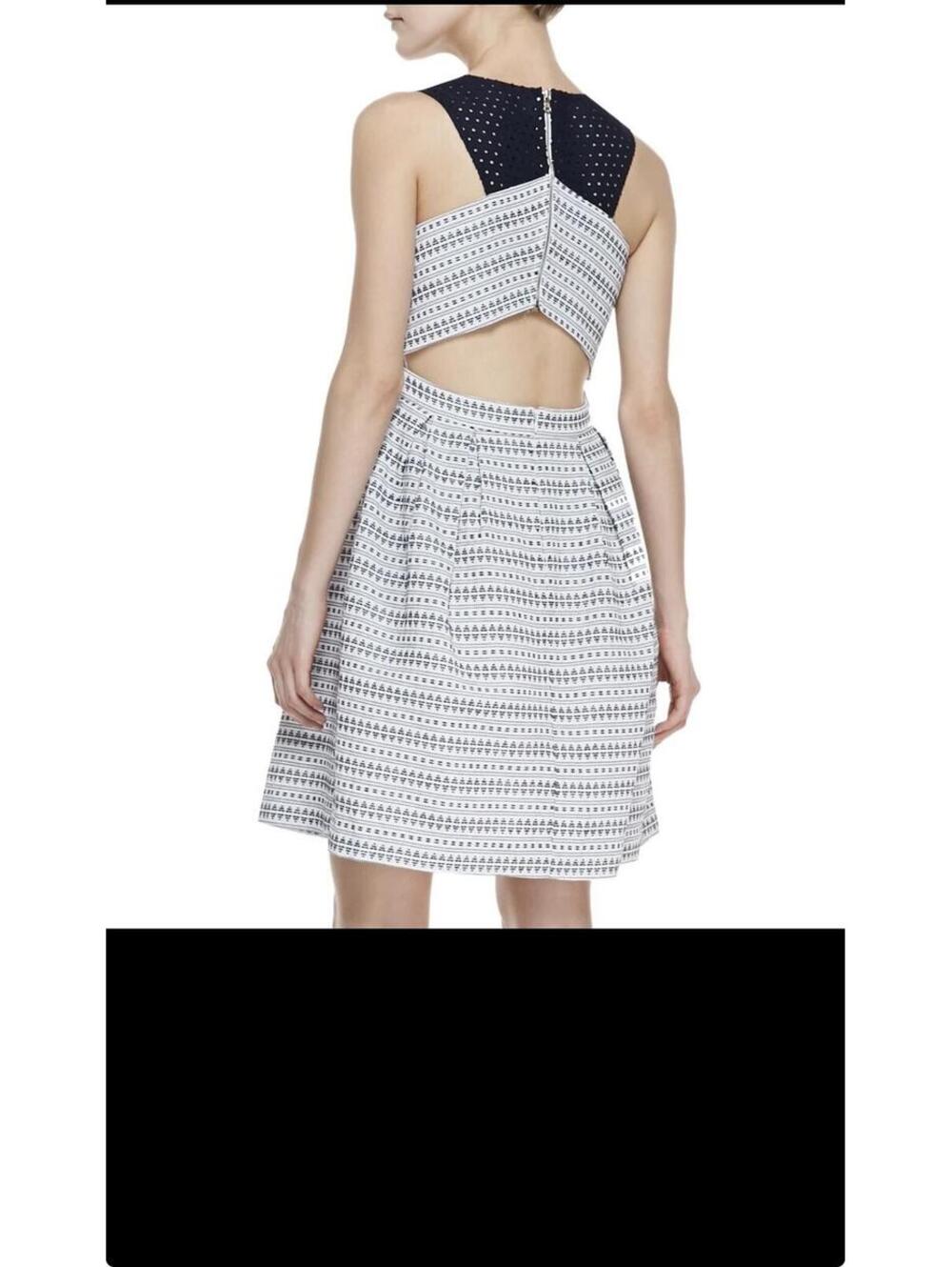 Trina Turk Women Size 10 Navy White Fit Flare Sleeveless Dress - Picture 14 of 15